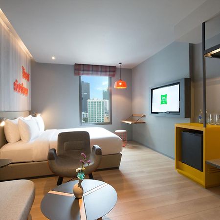 Готель Ibis Styles Bangkok Sukhumvit 4 Екстер'єр фото