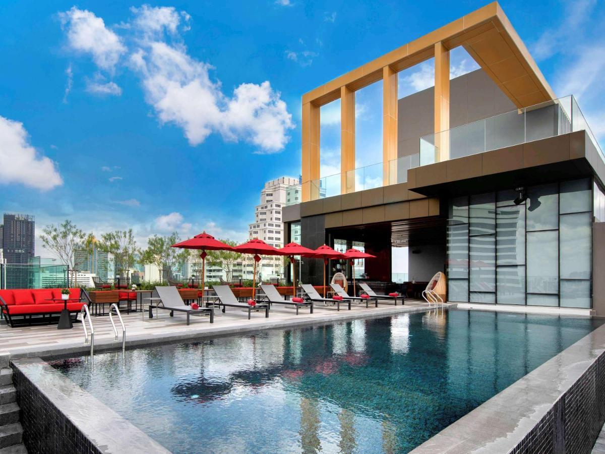 Готель Ibis Styles Bangkok Sukhumvit 4 Екстер'єр фото