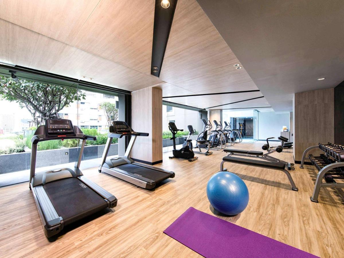 Готель Ibis Styles Bangkok Sukhumvit 4 Екстер'єр фото